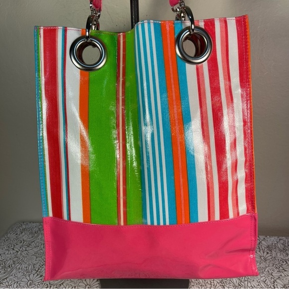 TWO'S Company Small PVC Beach Bag - Picture 4 of 11